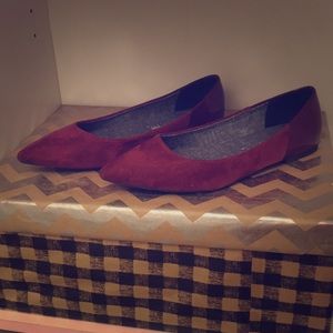 Dr Scholls wine colored faux suede flats